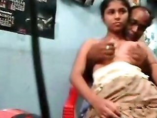 Indian Amateur Housewife Let Her Hubby Eat Out Her Hungry Wet Slit
